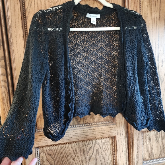 Dress Barn Jackets & Blazers - DressBarn Cropped Quarter Sleeve Crochet Cardigan